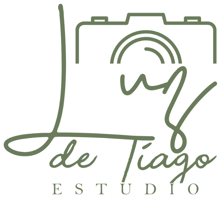 Logotipo en salvia sobre crema