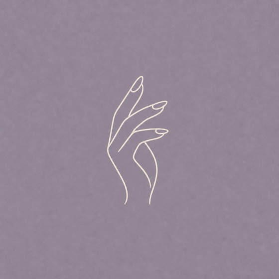 Ícono de línea: mano con uñas